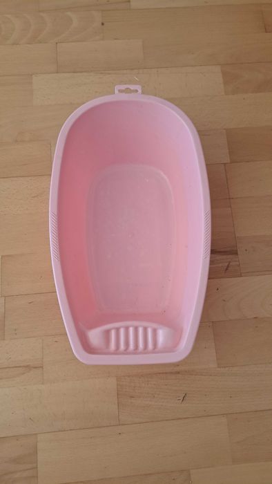 Różowa wanna do zabawy - wanienka do mycia lalki