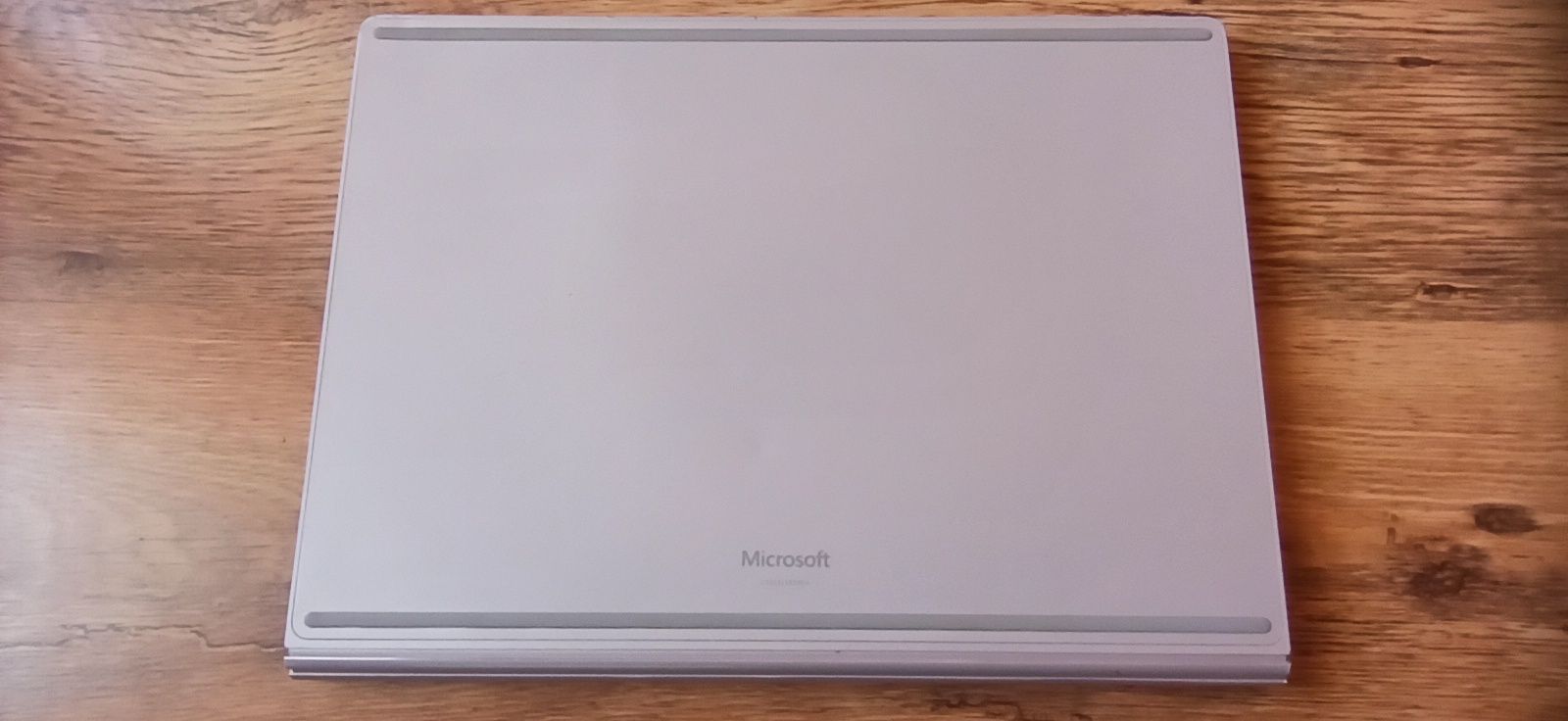 Microsoft Surface Book 2