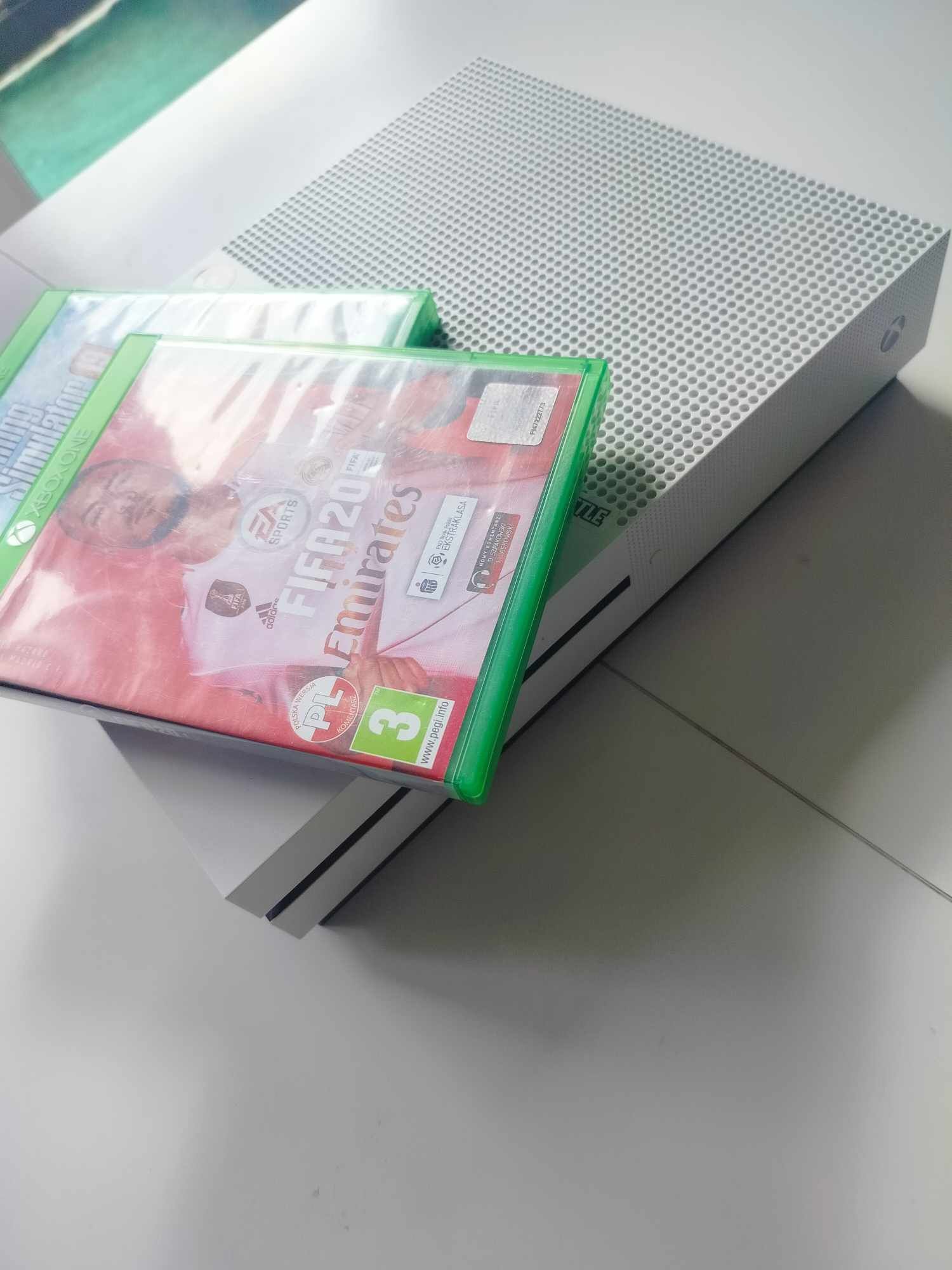 Xbox one S z dwoma grami 1tb