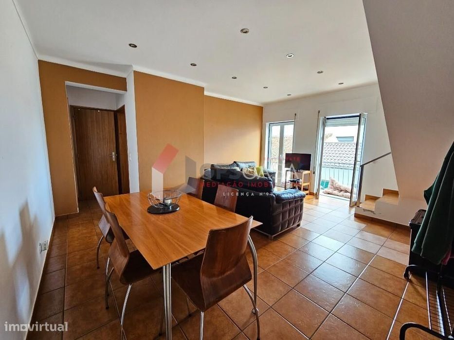 Apart. T3 duplex com vista mar no centro da Praia da Vitória!