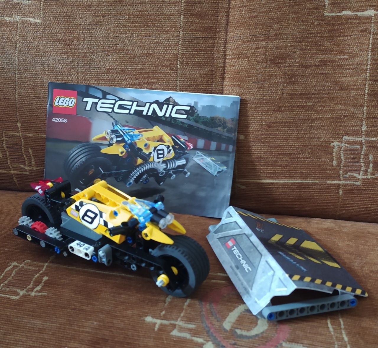 Zestaw klocków Lego Technic 42058