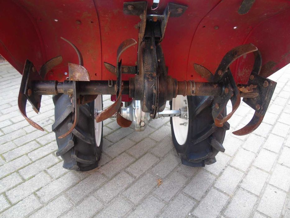 Glebogryzarka spalinowa dzik HONDA F 720  SUPER STAN