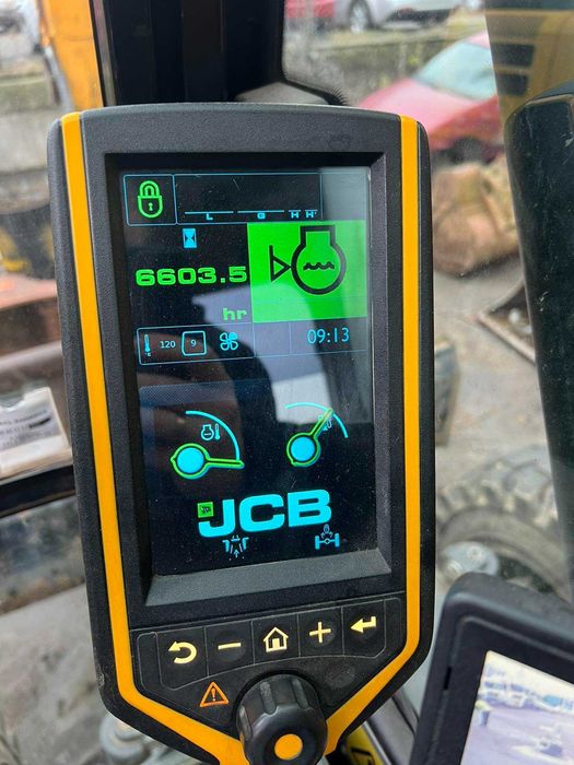 Колісний екскаватор JCB JS 145 W