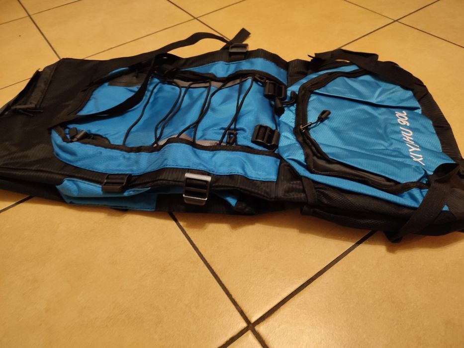 Nowy niebieski plecak turystyczny 90 L