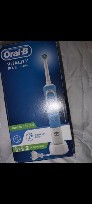 Elektryczna szczoteczka do zębów Oral -b, Braun,Vitality Plus