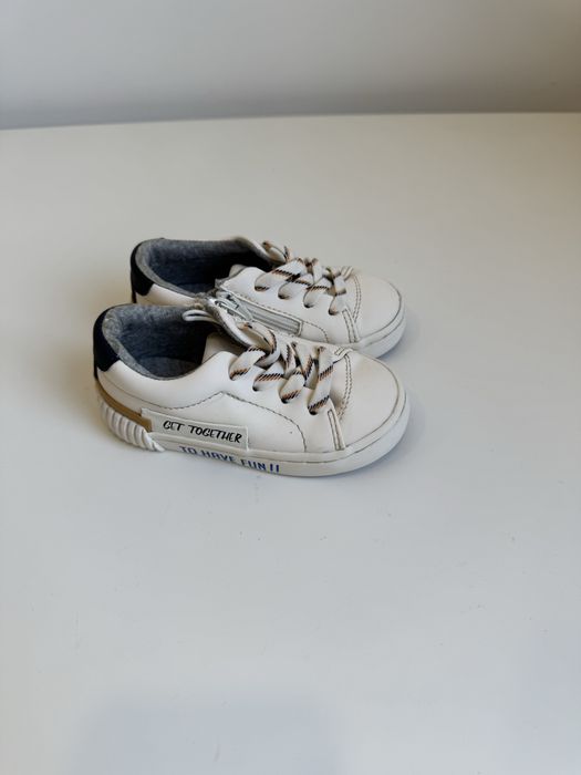 Лот дитячого взуття 19-22 розміру