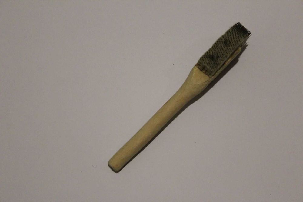 Щетки для чистки кастрюль, сковородок и другой кухонной посуды