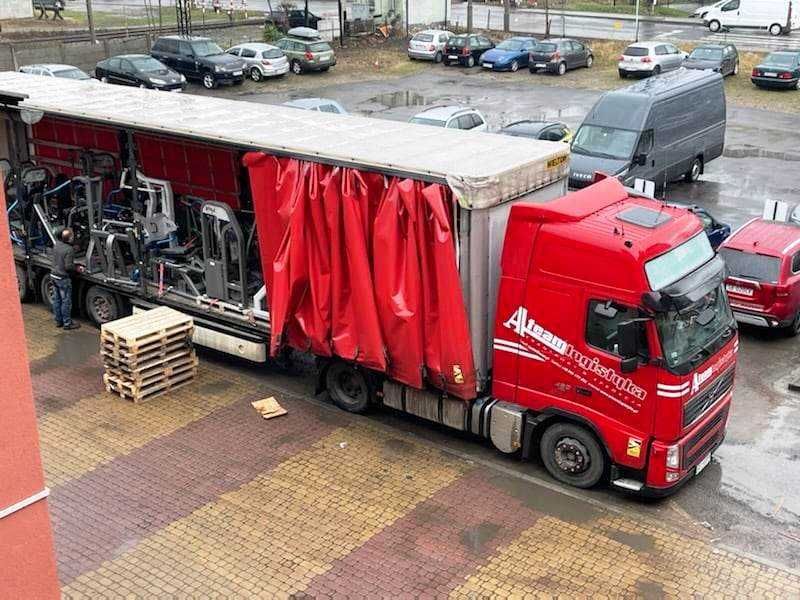 Transport towarów TIR międzynarodowy firanka plandeka 13,6 ADR Bielsko