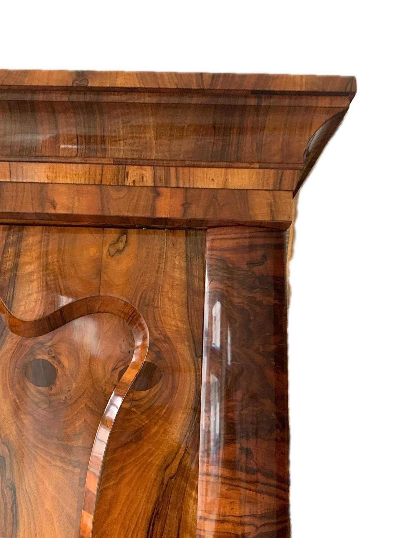 Szafa biedermeier