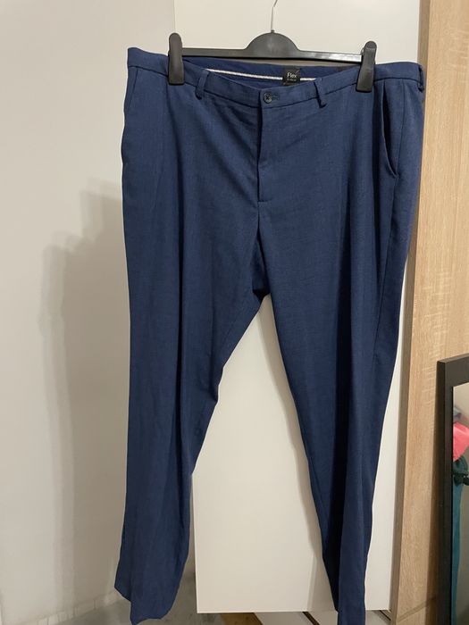 Garnitur granatowy slim fit 56/58