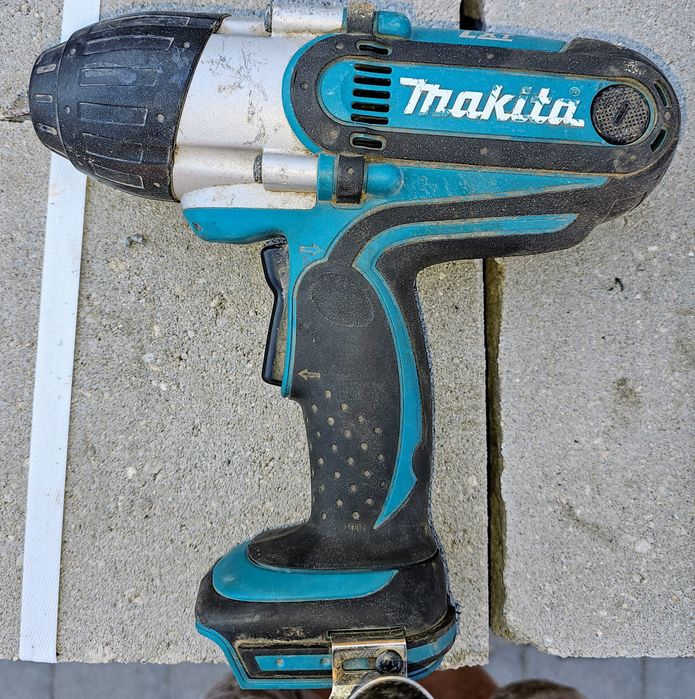 Klucz udarowy Makita DTW 450 uszkodzone kowadełko 440 Nm 1/2 cala