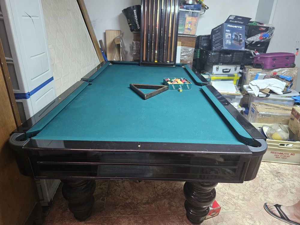 Mesa de Bilhar em muito bom estado