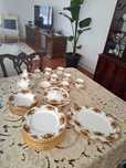 Conjunto de jantar e Chá em porcelana Inglesa  Old Country Roses