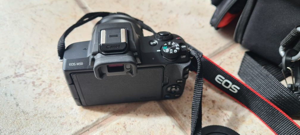 Canon EOS M50 com pouco uso