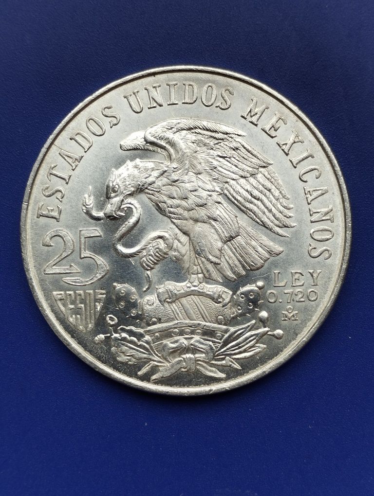 Серебряные монеты.Мексика.Греция.