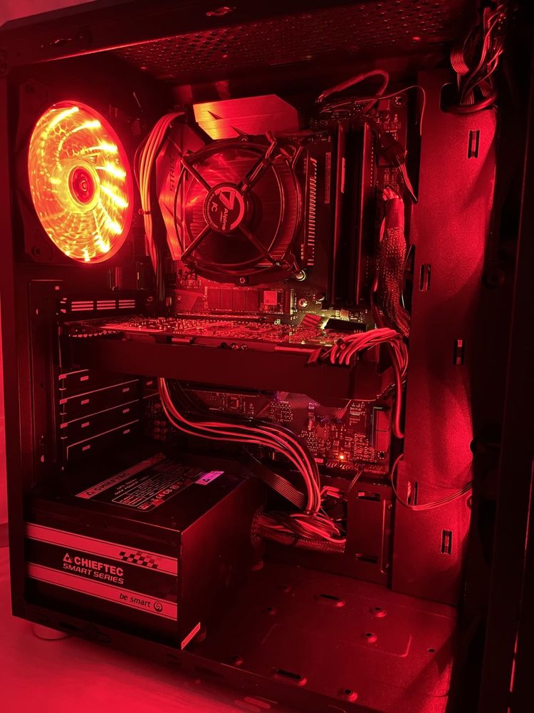 Ігровий ПК Intel Core i5 10400f 16DDR4 128SSD 500HDD RX580 4gb новий