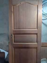 продам деревяні двері