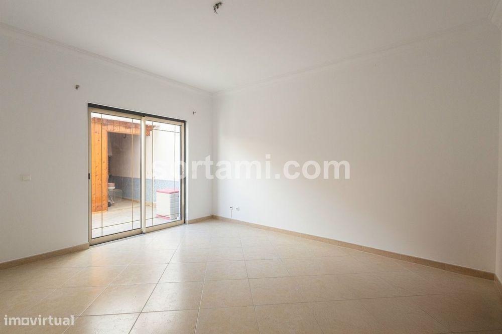 Apartamento T0+2 Venda em Quarteira,Loulé