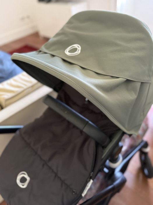 Bugaboo Fox 5 forest green and Footmuff