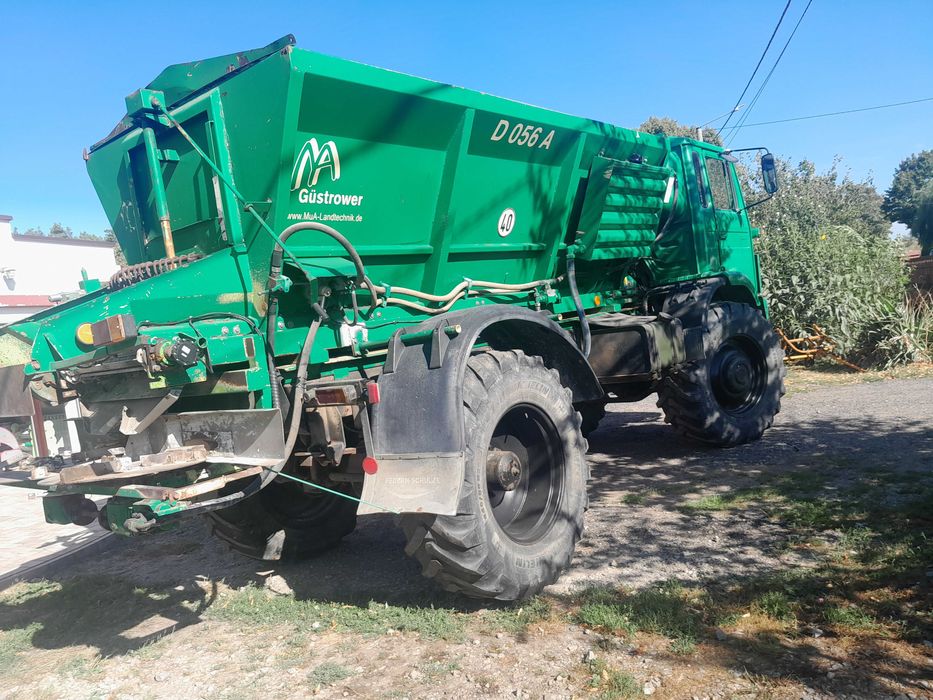 Rozsiewacz wapna- nawozu Iveco- Magirus110-17AW.2na części w komplecie