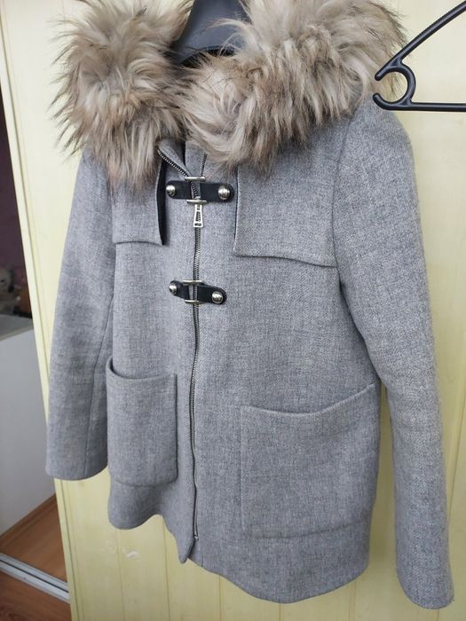Пальто Zara жіноче коротке трапеція 44 р.