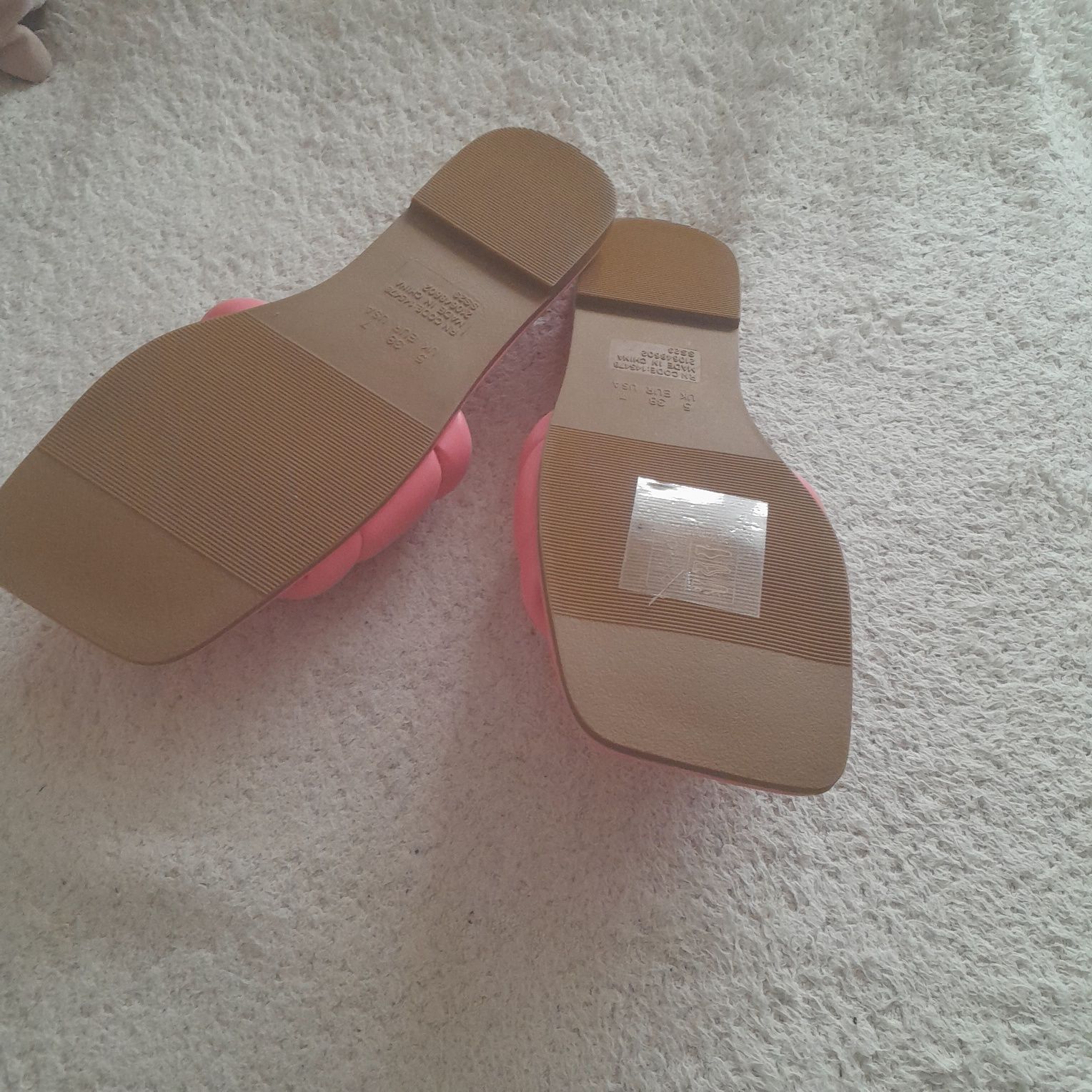 Klapki Primark nowe