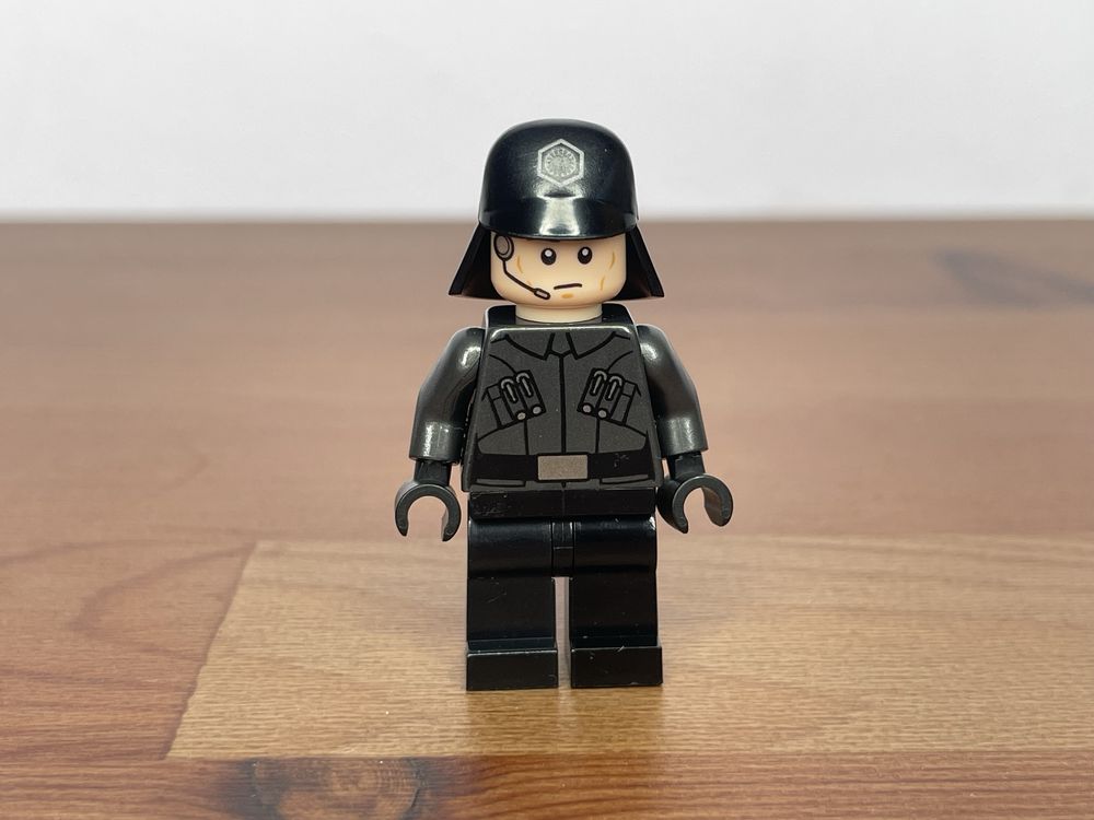 Lego Star Wars imperial figurka sw0870 first order officer