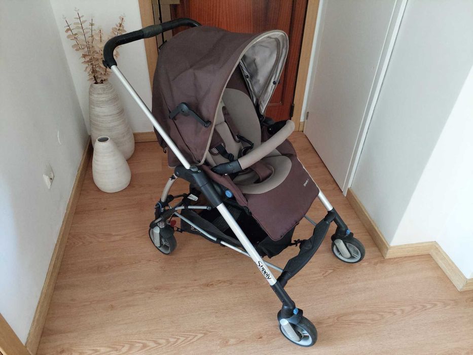 Conjunto Passeio Bébé Confort Streety (Carro, Ovo, Alcofa, Cadeira)