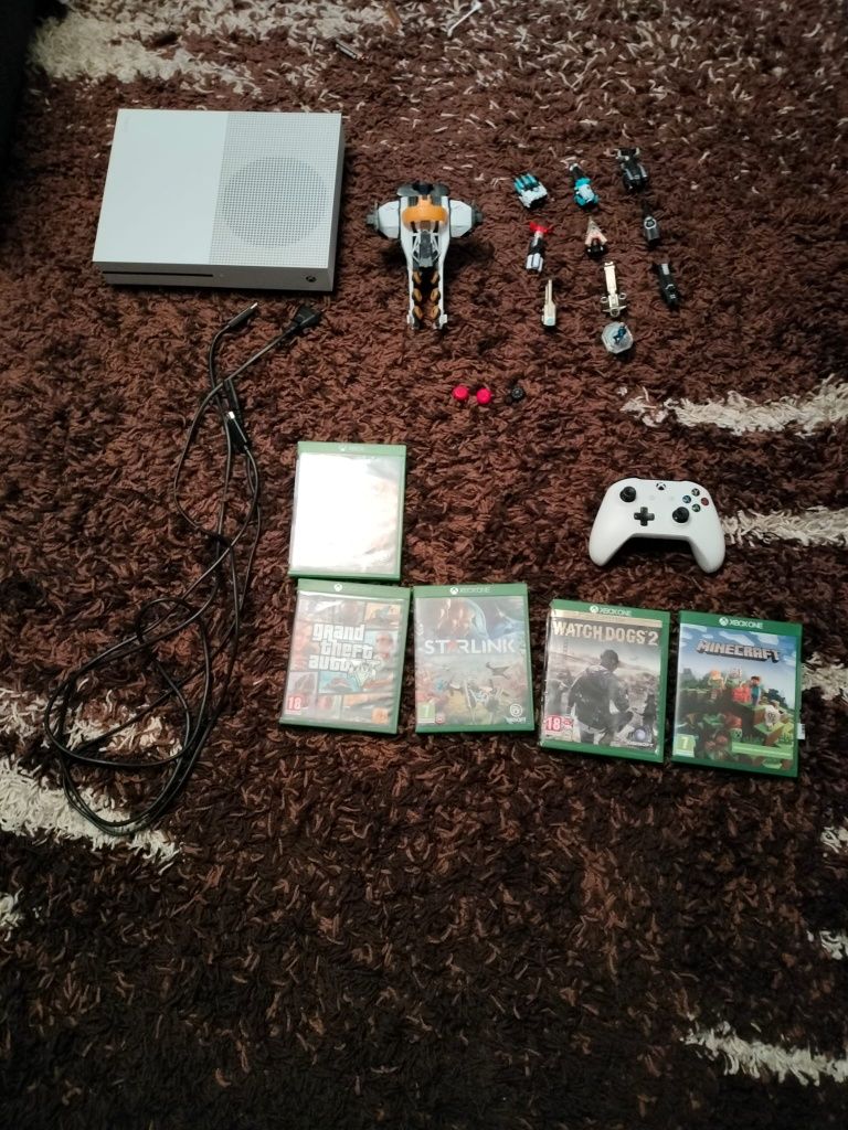 Xbox one s z grami i akcesoriami
