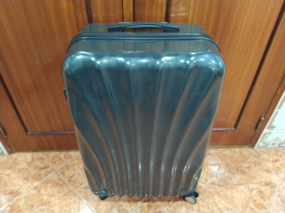 Mala malas de porão até 23 kg viagem casa quarto apartamento vivenda.