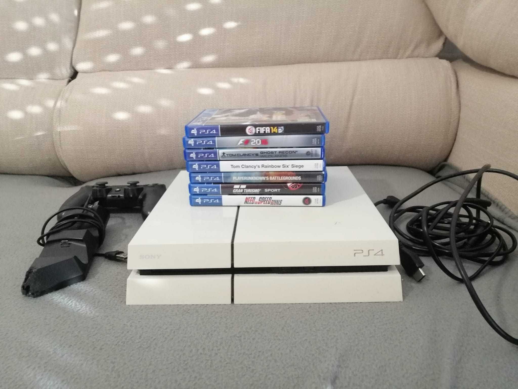 PS4 Glacier White/ PS4 BRANCO (RARO) 500GB Com 8 Jogos e comando