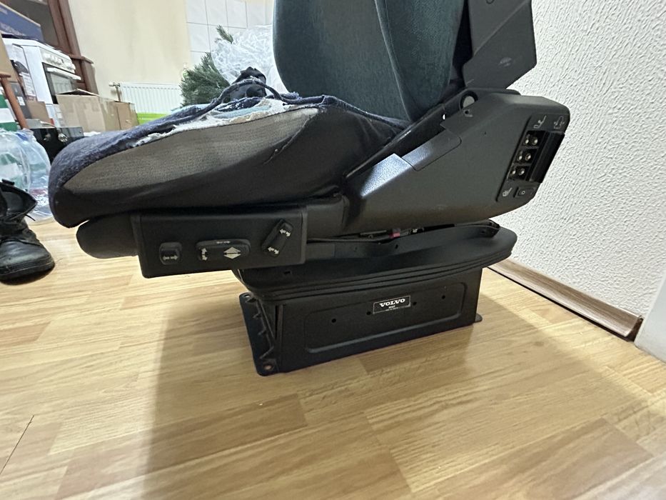 Продам сидіння водія на сідловий тягач VOLVO FH 420 EURO 3