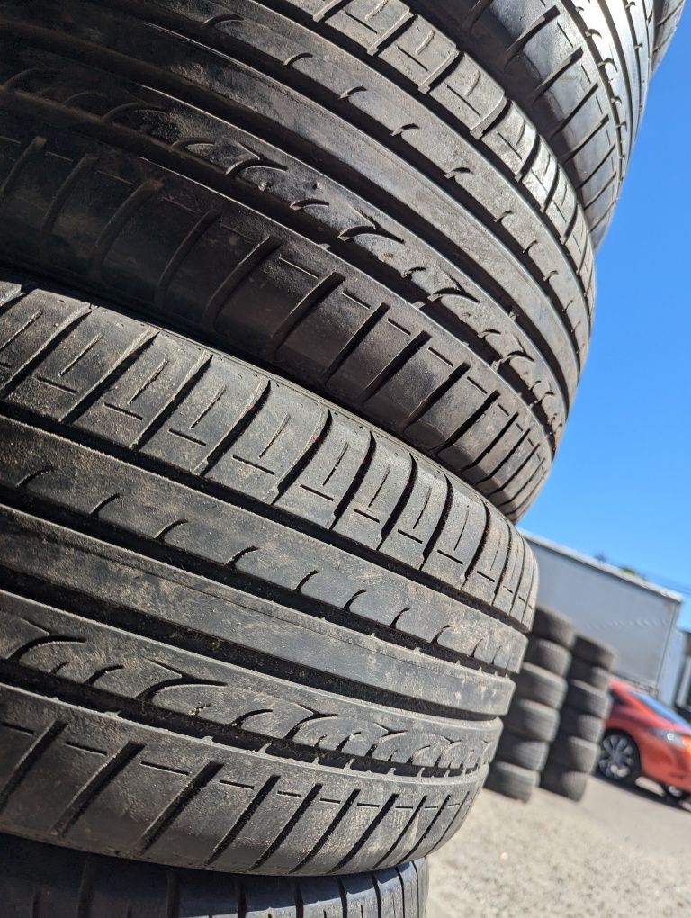 225/45R17 Dunlop