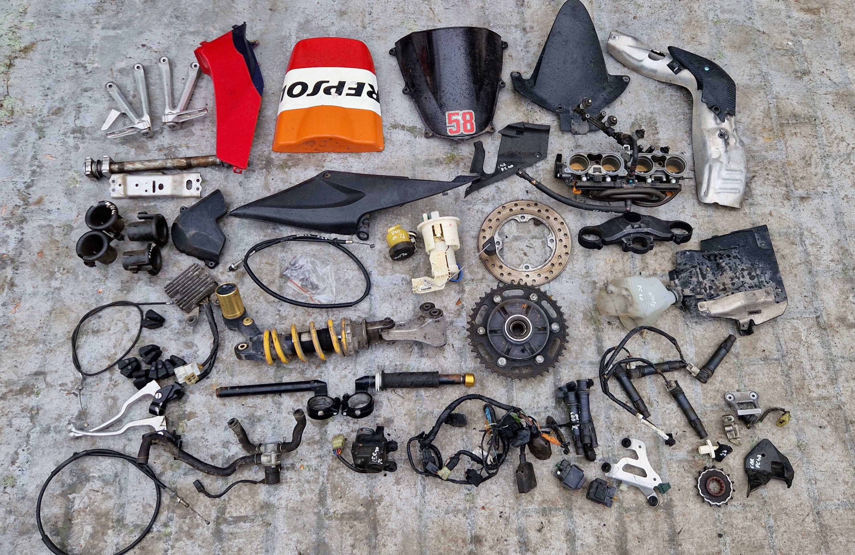 Honda CBR 600RR PC40 amortyzator zębatka zabierak ośka set kierownica