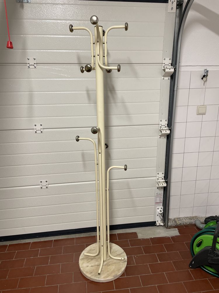 Cabide de Pe para Pendurar Roupa - Bege