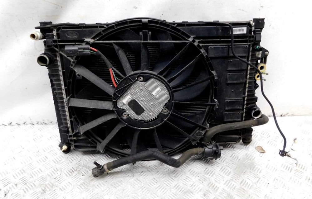 Панель передняя вентилятор, телевизор Range Rover Evoque L538 разборка