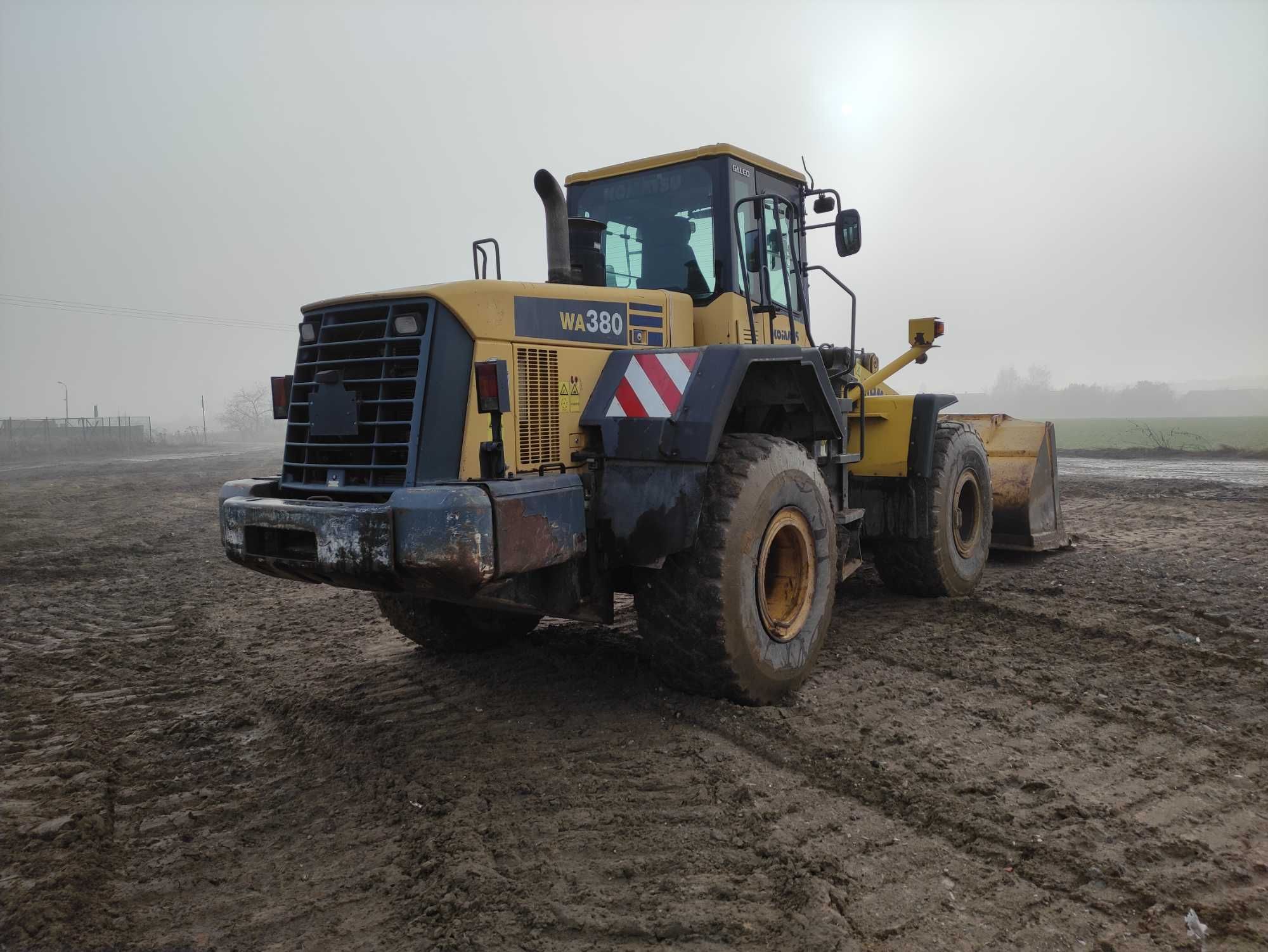 Komatsu WA 380 Ładowarka Fadroma