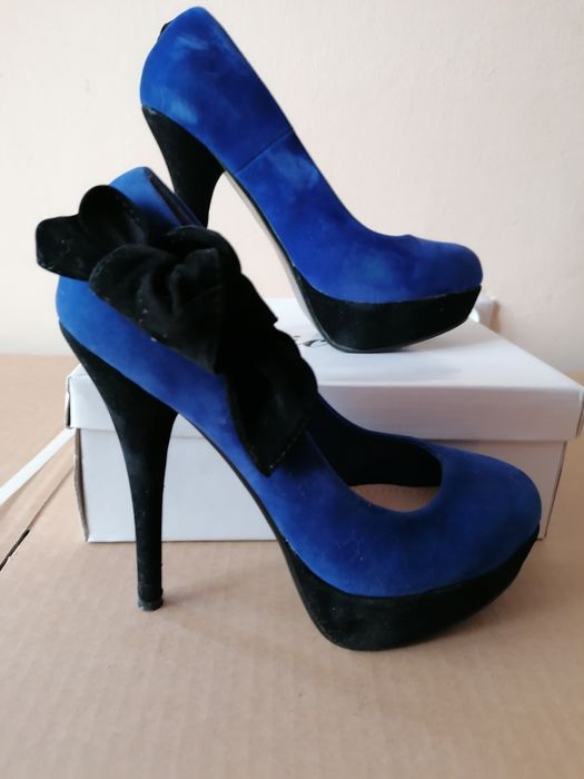 Buty damskie wysoki obcas.