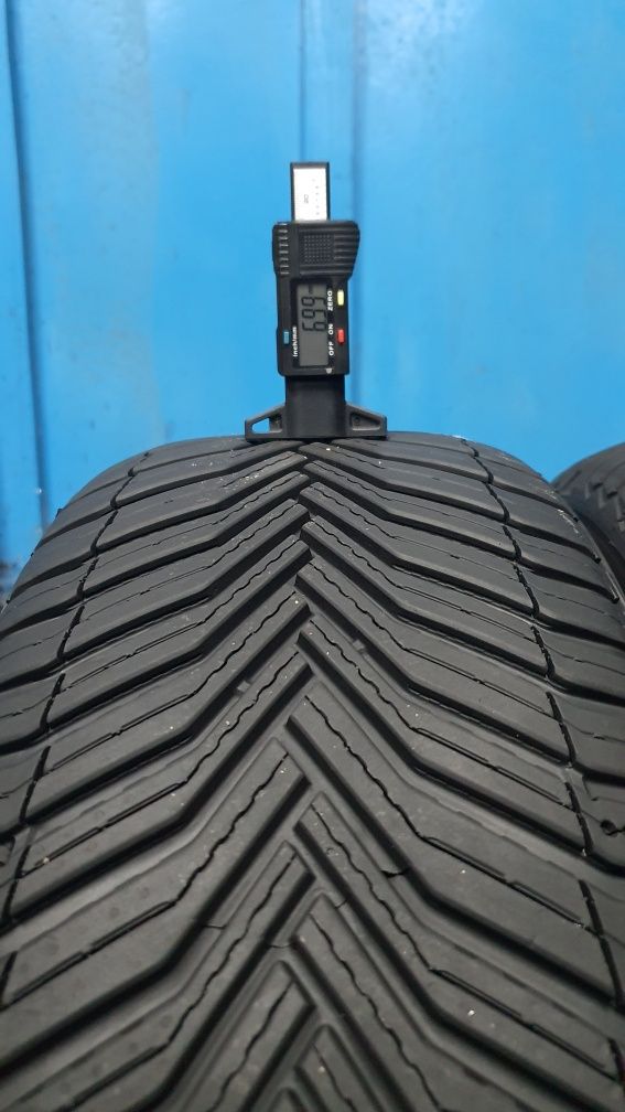 4 x 225/45 R17 Sprzedam opony całoroczne Michelin ! Rok 2022