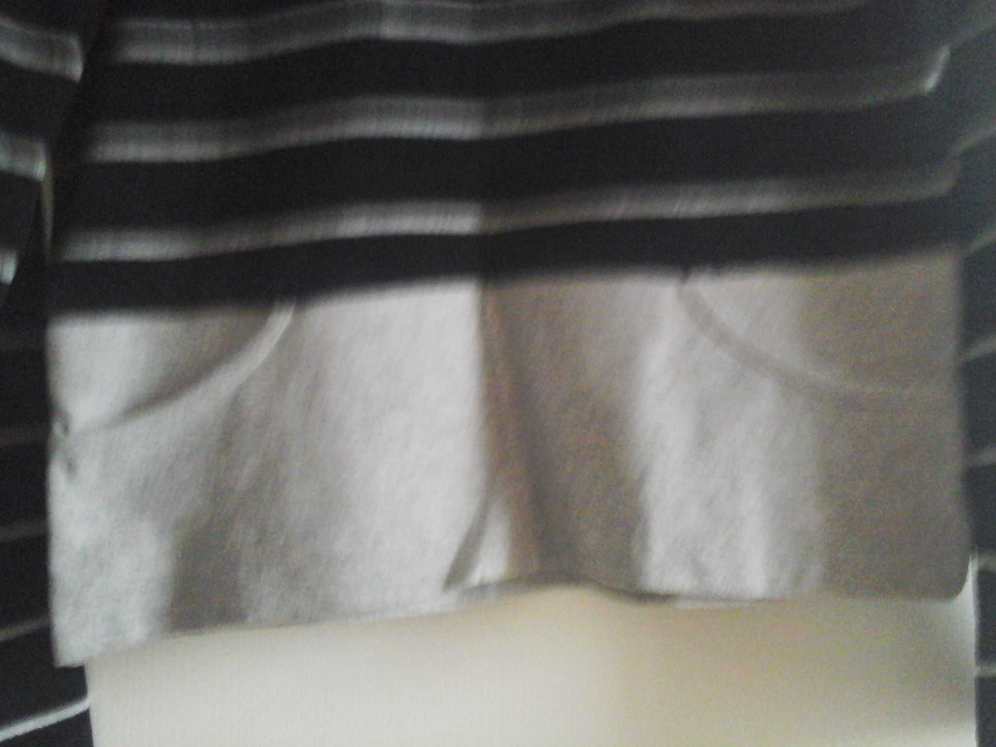bluza z asymetrycznym dekoldem