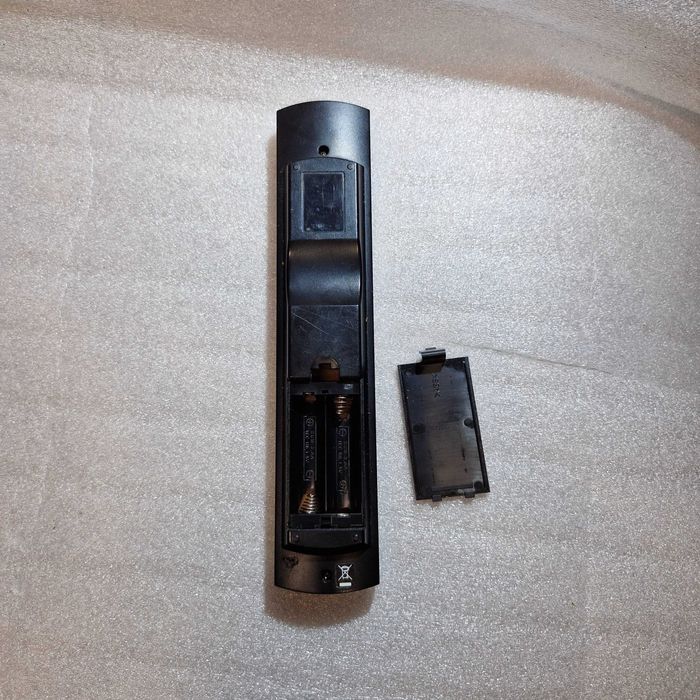 Oryginalny pilot Pioneer AXD7699 do amplitunera srebrny sprawny