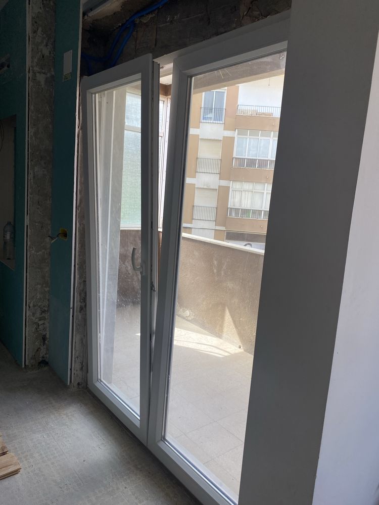 Janela PVC 1,49 x 2,00
