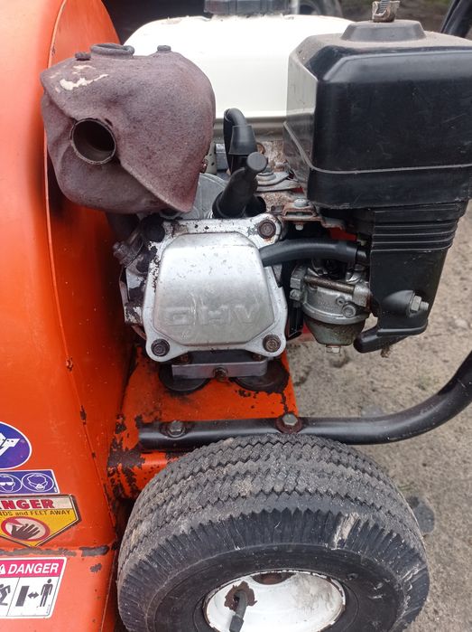 Повітродувка,Бензо уборка листя- піску великих територій