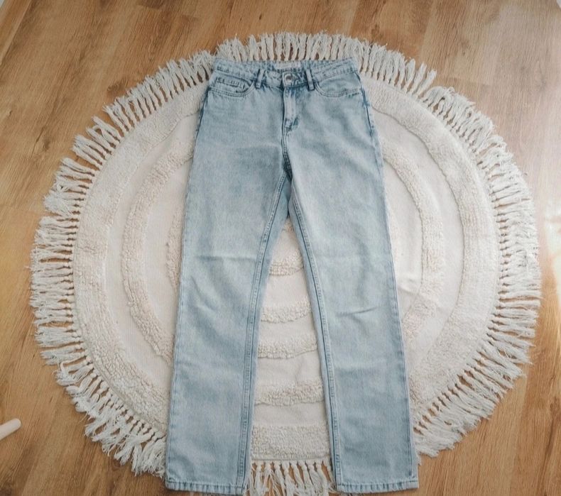 Spodnie jeansowe straight fit 36