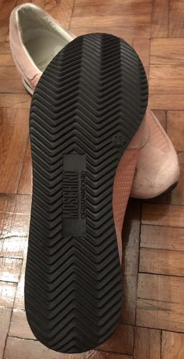 Ténis Moschino Rosa