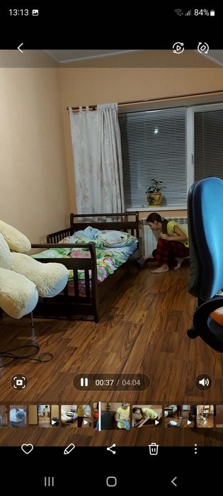 Кровать с натурального дерева