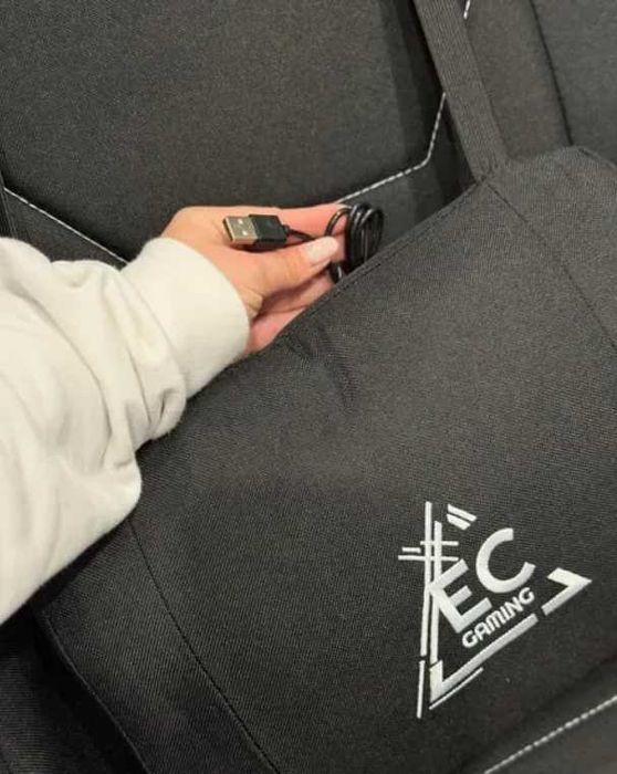 Кресло компьютерное игровое с массажем и подставкой для ног до 150кг