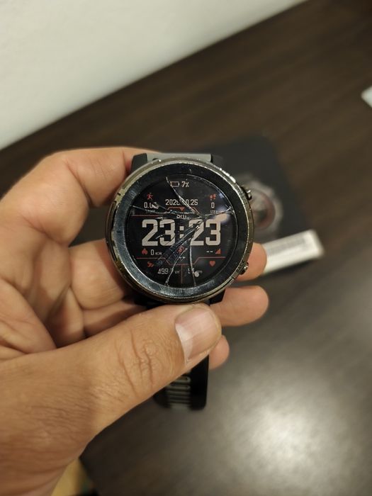 Amazfit Stratos 3 (ecrã partido)