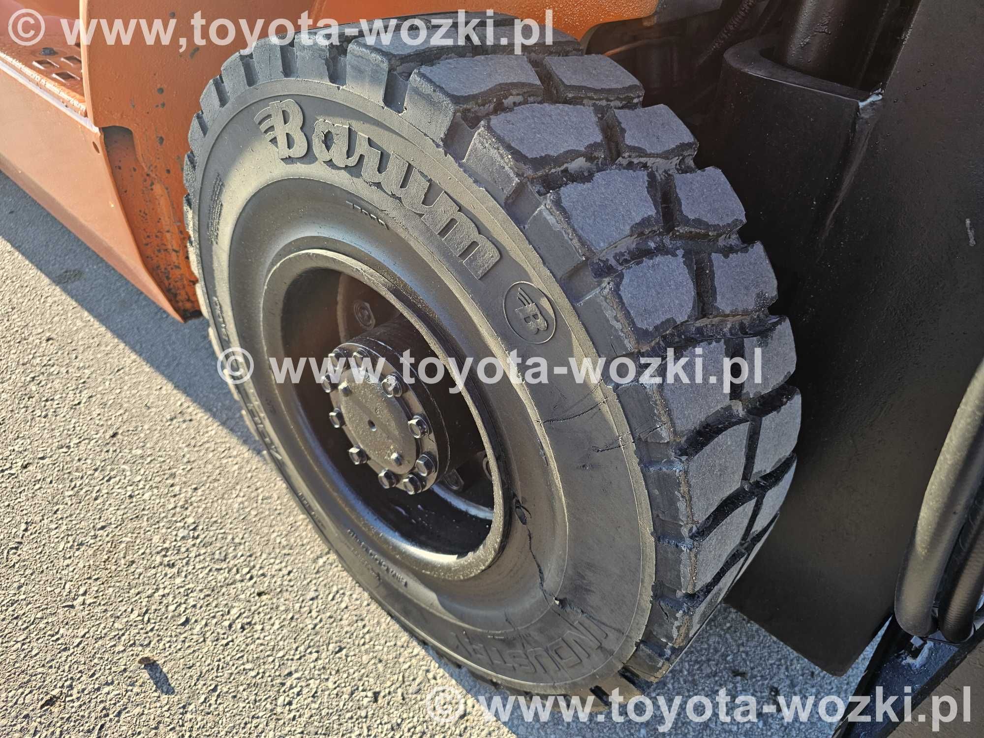 Wózek widłowy TOYOTA 7FGF25 triplex 2500 kg, TOYOTA 7FG25 widlak Linde