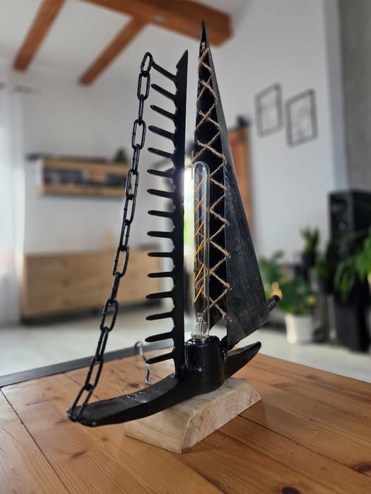 Lampa loftowa z warsztatu- ręcznie robiona